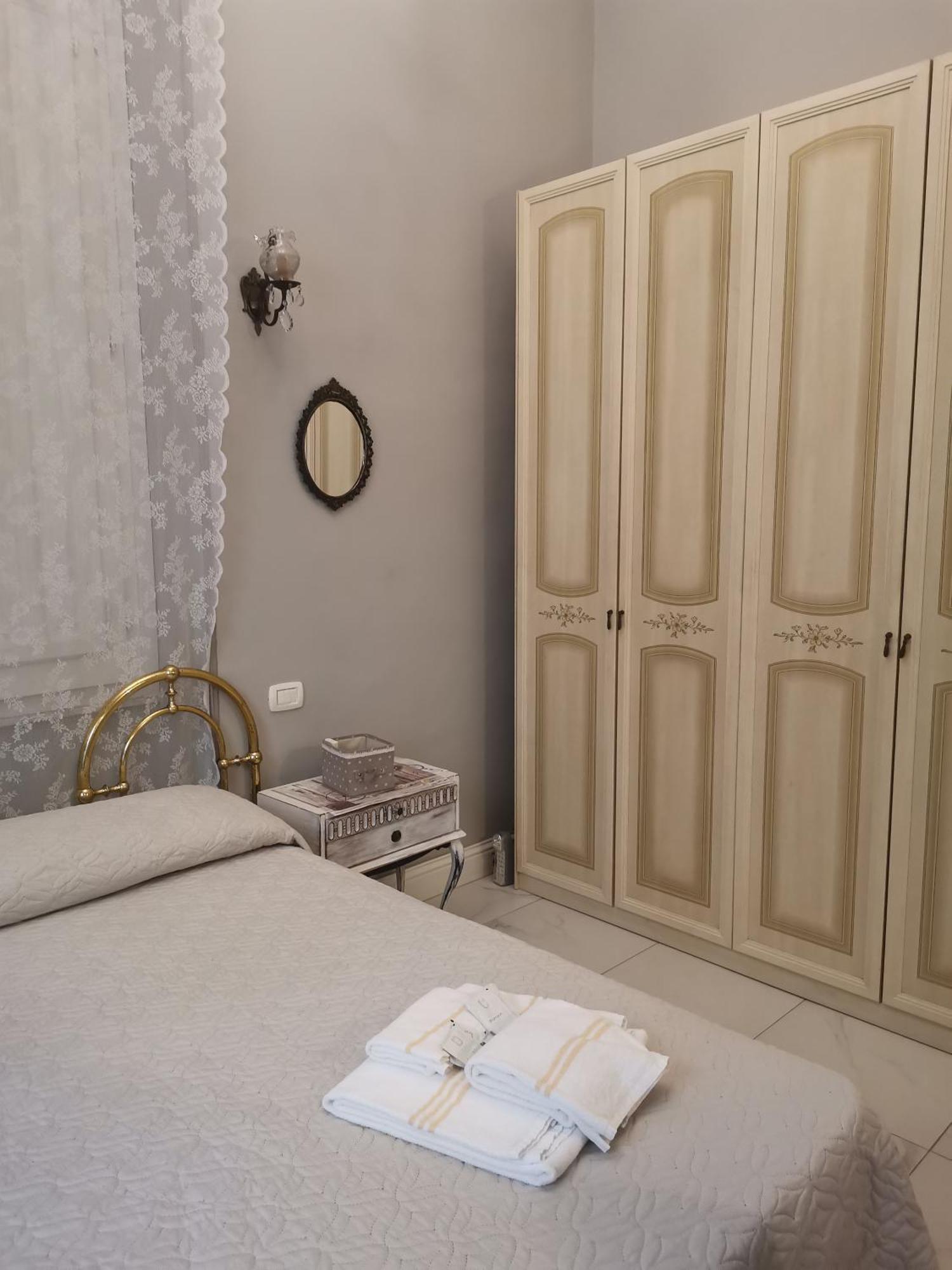 Villa Liberty Ofelia Locazioni Brevi Cagliari Luaran gambar