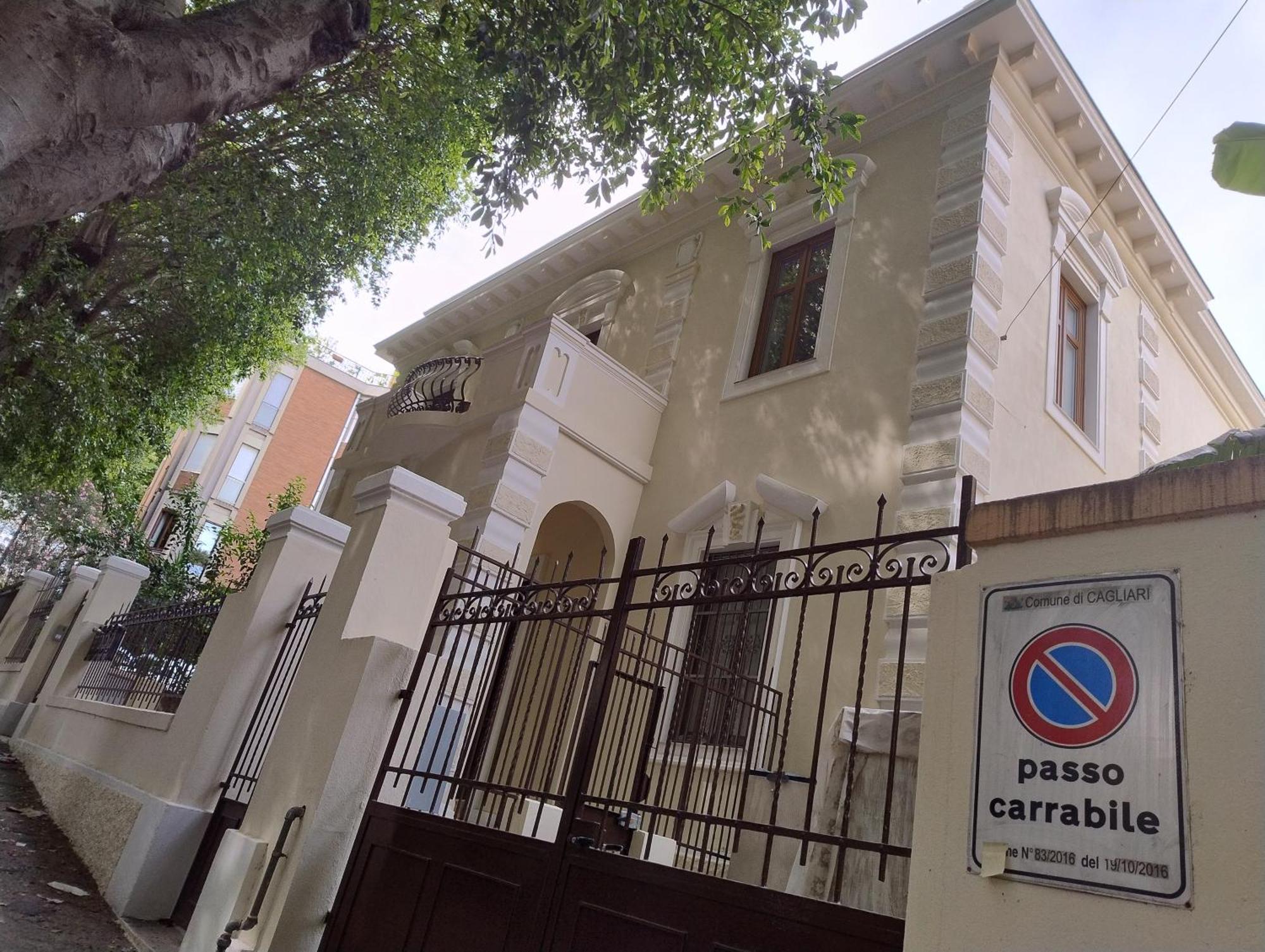 Villa Liberty Ofelia Locazioni Brevi Cagliari Luaran gambar